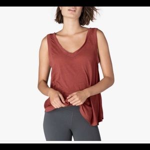 Beyond Yoga In the deep V tank